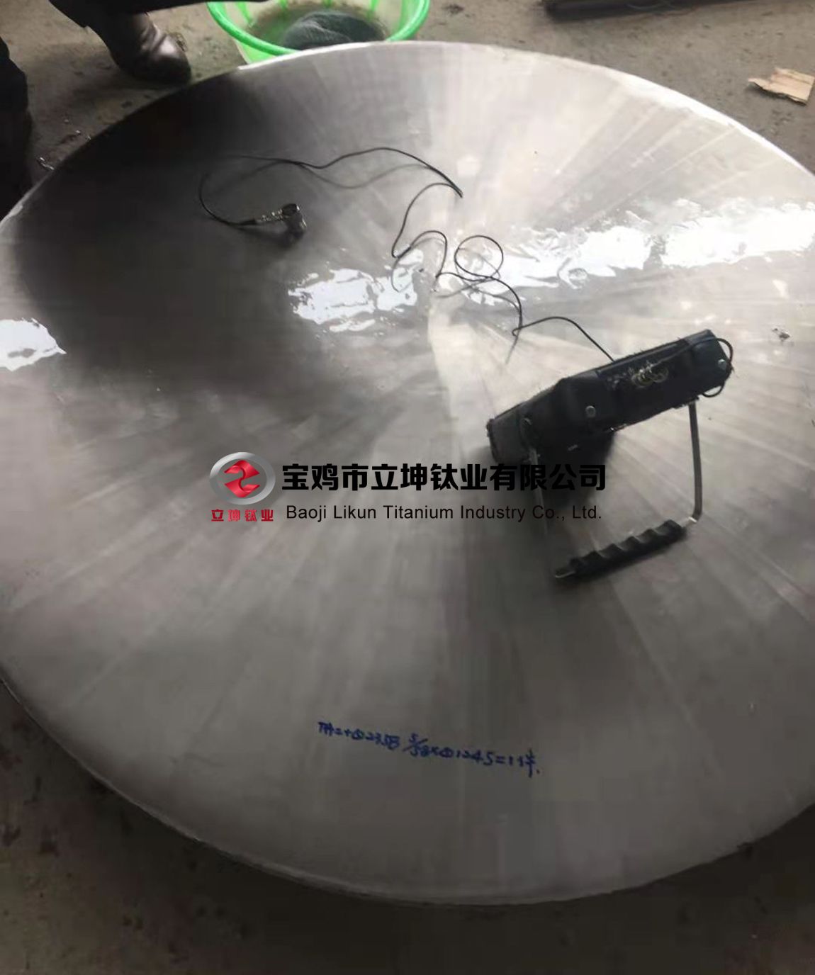 钛钢复合圆板